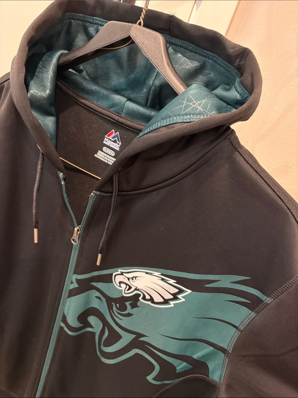Men's Philadelphia Eagles Black & Teal Zip-Up Hoodie Jacket with pockets XL